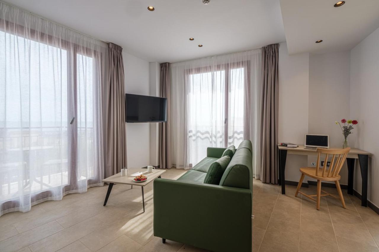 Tgna Reial 1 Apartment Тарагона Екстериор снимка